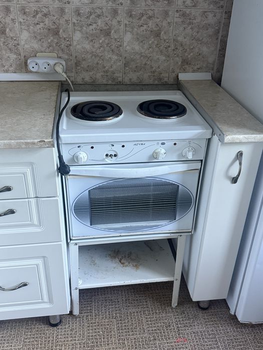 Продам плиту б/у в хорошем состоянии