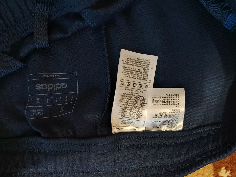 Продам оригинальные штаны Adidas