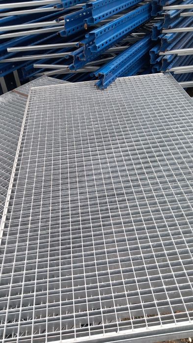 Grătare zincate 125x272x4