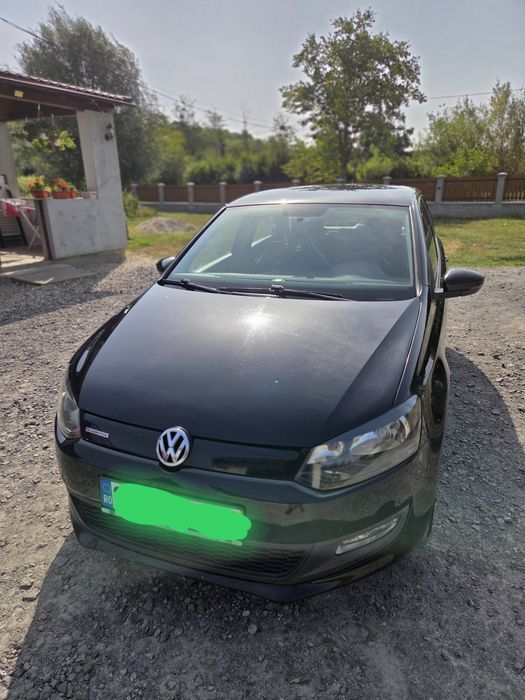Vând Volkswagen Polo