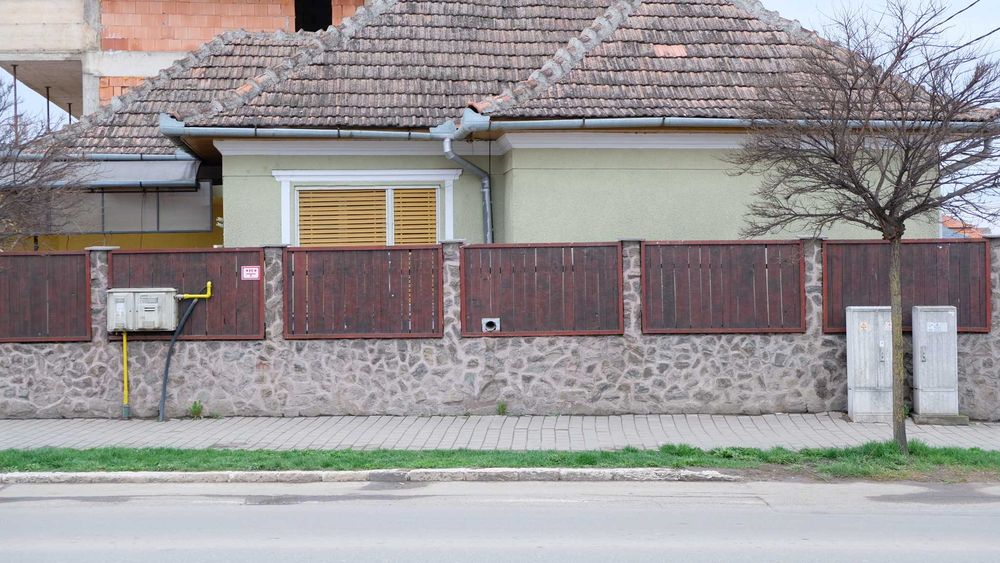 Casa centrala in Campia Turzii – cu vizibilitate excelenta