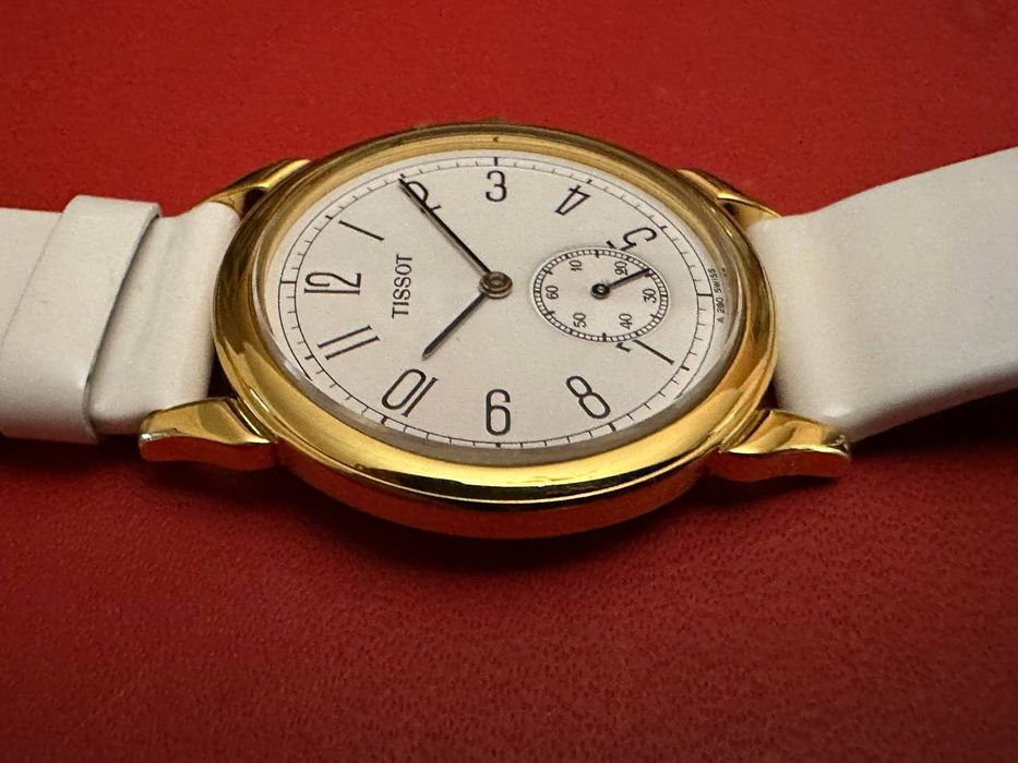 Наручные женские часы Tissot
