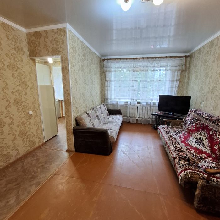 Продам 2хком квартиру район Гор.парка.