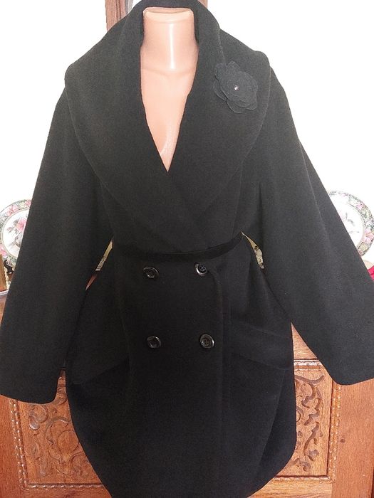 Redus! Mantou nou cu guler sal mare minunat, de primavara, din lana si cașmir