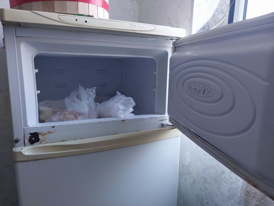 Продам холодильник срочно