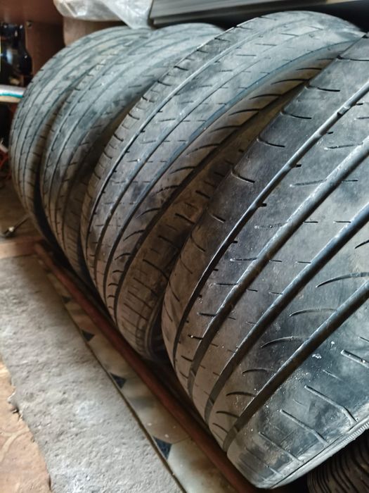 Продам шины 215/55R17