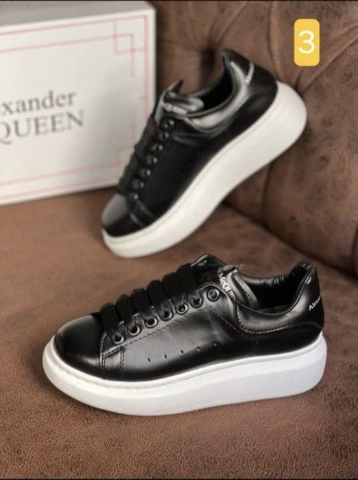 Mcquen  pentru bărbați