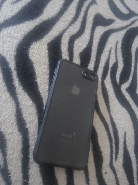 Vand Iphone 8 Urgent