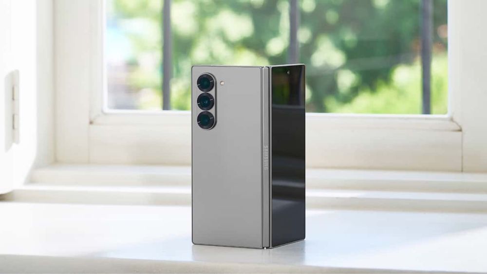 Samsung Galaxy Z Fold6 Silver Shadow