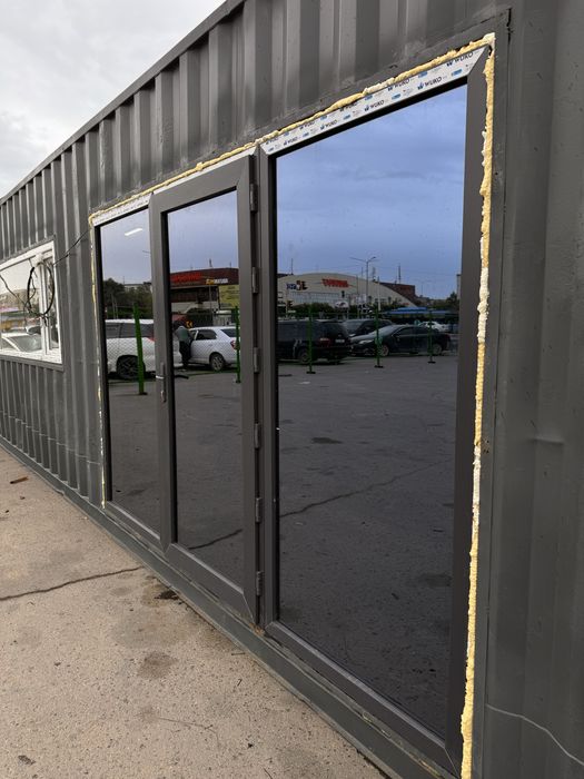 Алюминиевые двери окна перегородки