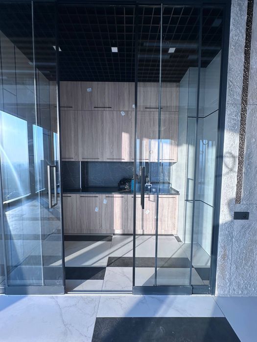 Аренда офис в ЖК Nest One понарамные окна 16-этаж 120м2