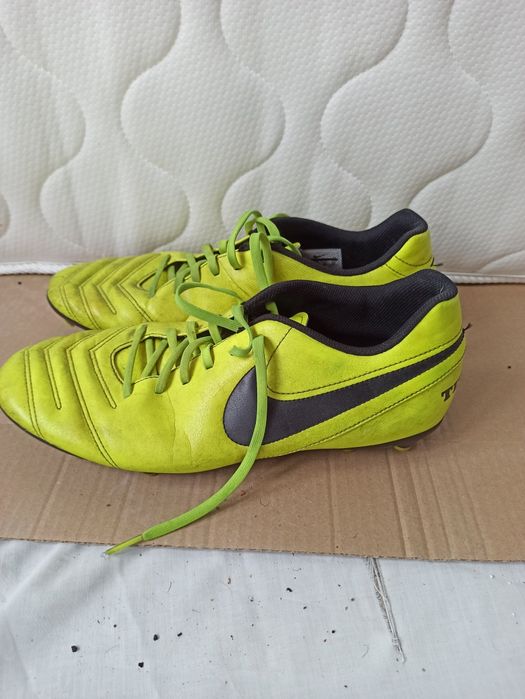 Ghete fotbal Nike Tiepmo(crampoane)
