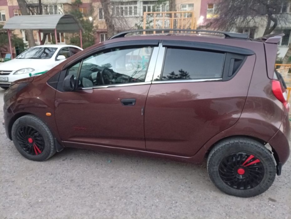 Продается  Спарк  2011 г Автомат.