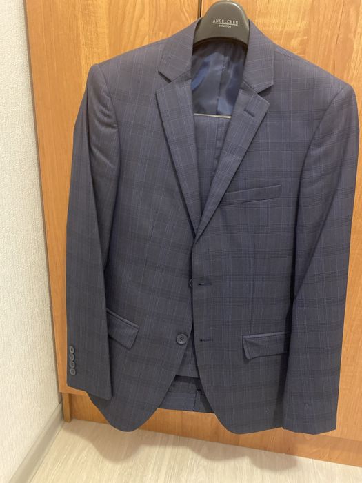 Продам мужской костюм