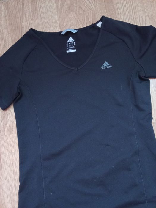 Тениска и суичър Adidas!