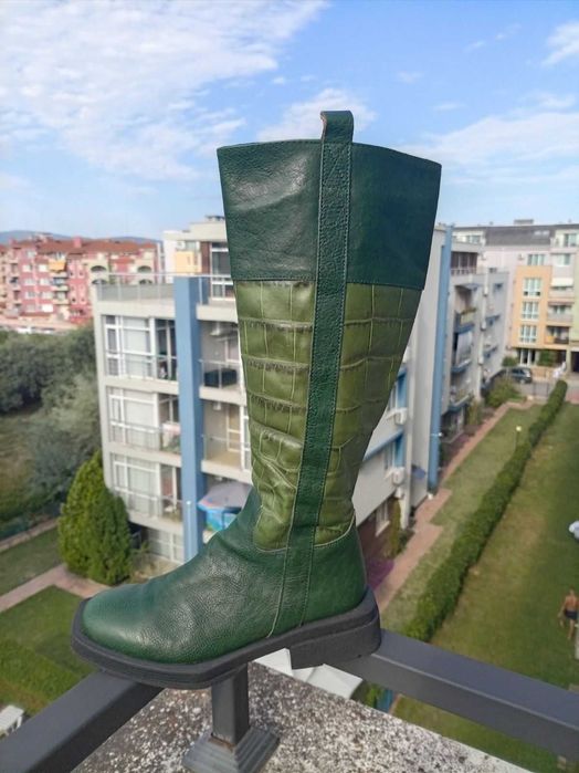 Продавцам ботуши