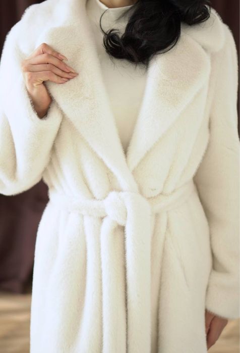 Продам эко-шубу новую