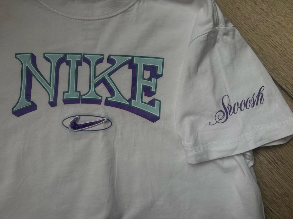 Оригинална дамска тениска NIKE