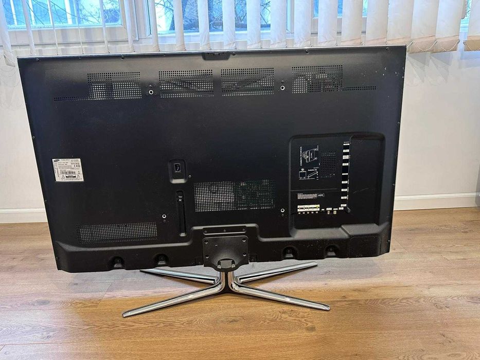 TV Samsung Smart TV 51 inci