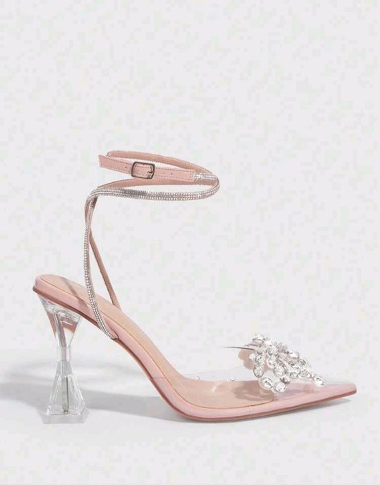 Ново! Дамски елегантни обувки на ток