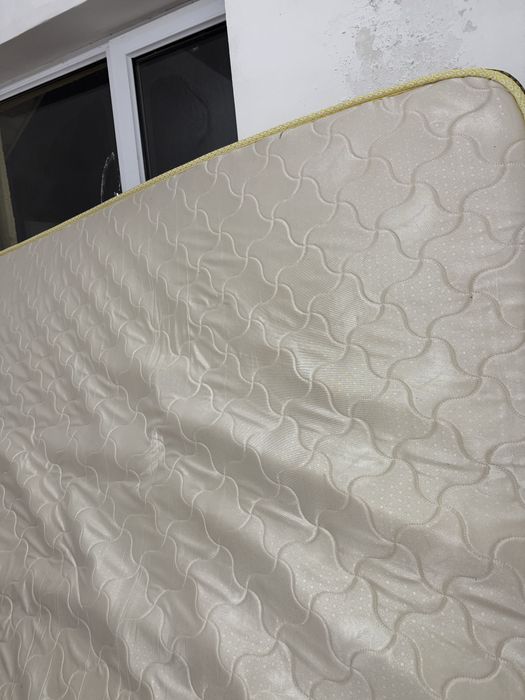 Отдам даром матрас