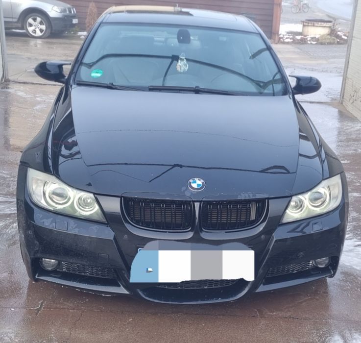 Dezmembrez bmw e90