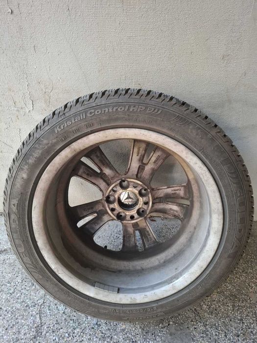 Гуми и джанти - Continental UltraContact (215/55R16) летни и Fulda KristalControl (215/50R17) зимни + джанти