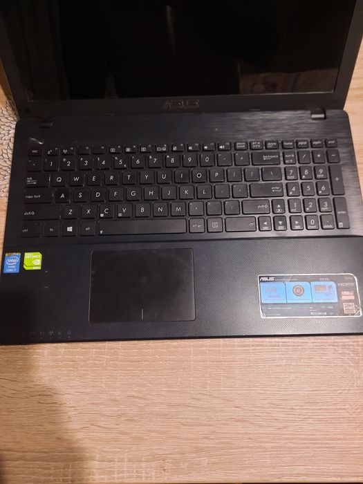 Laptop Asus X552L