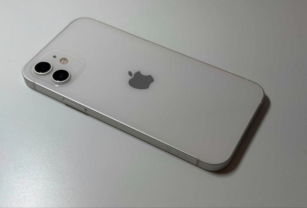 Vand iphone 12 impecabil 128 GB