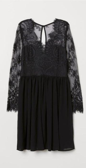 Черна рокля с дантела