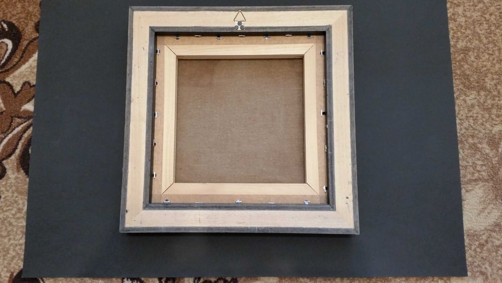 Абстрактна картина, рисувана с маслени бои на платно. В чудесна рамка.