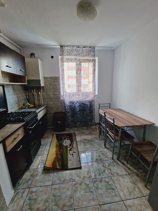 Inchiriez apartament cu 2 camere zona Gara