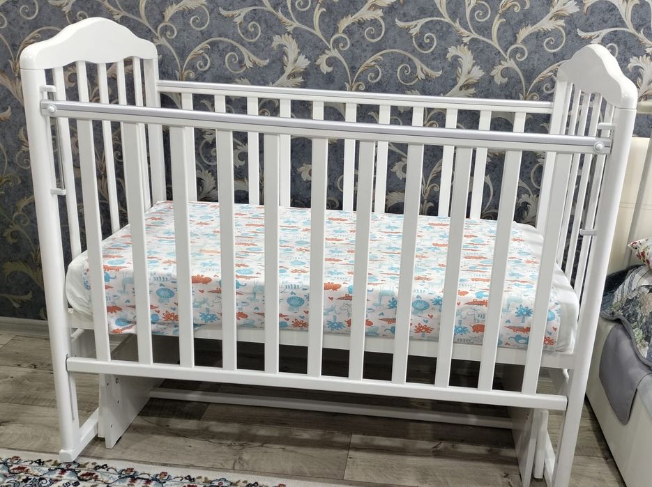 Продам детскую кроватку