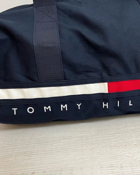 Спортивные сумки Tommy Hilfiger