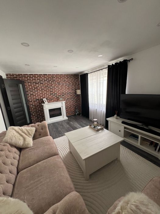 Vand apartament 2 camere decomandat