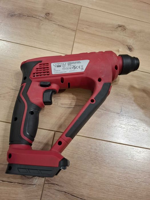 Акумулаторен перфоратор Raider Pro R20 system