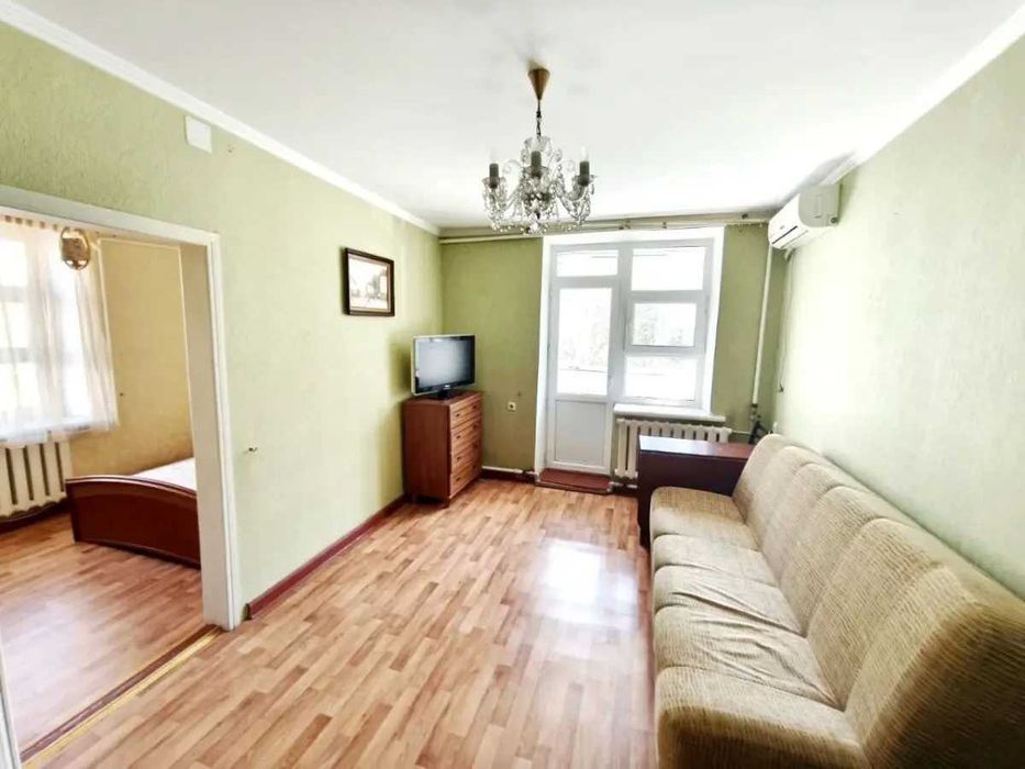 Двустаен имот в кв.Разсадника