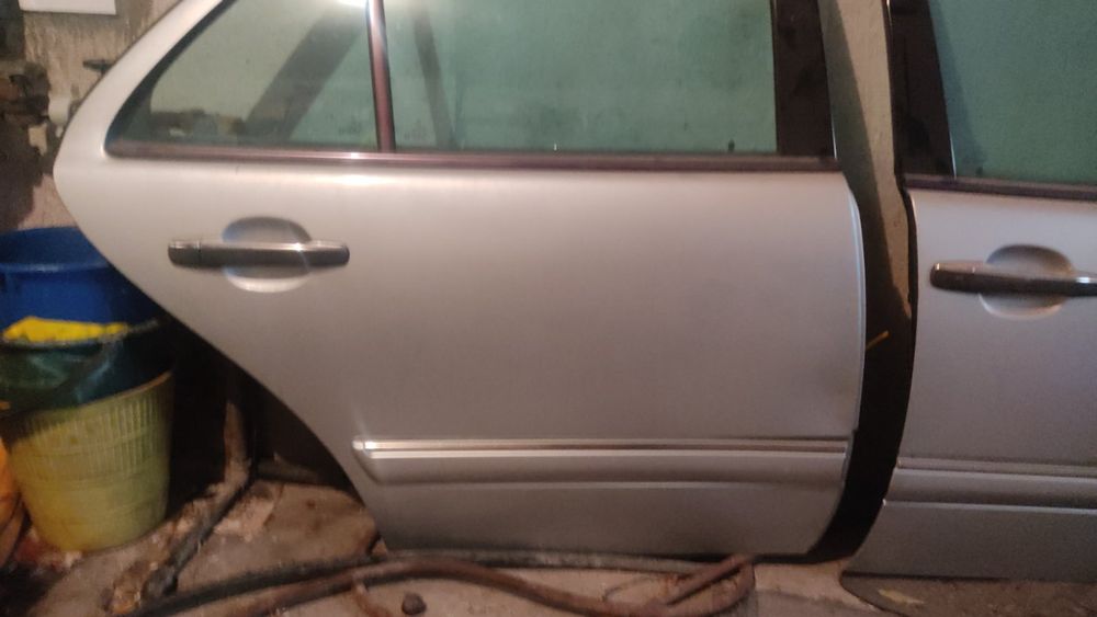 Врати за Мерцедес