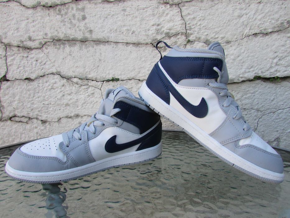 Детски маратонки Nike Air Jordan 1 Mid