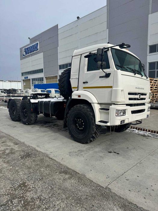 КАМАЗ седельный тягач 44108 6х6
