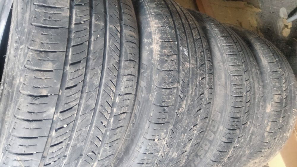 Продаю пакрышки на 17