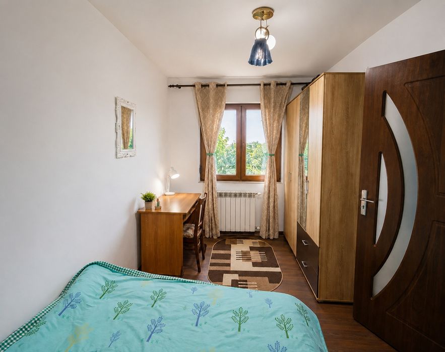 Chirie apartament 3 cam. , zonă Big centrala proprie