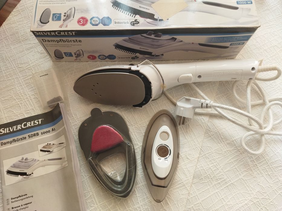 Пароочиститель. Отпариватель для одежды.