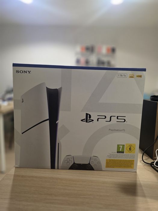 Vindem Playstation 5 sigilat Slim 1TB Disc Ed. Se ofera factura cu TVA