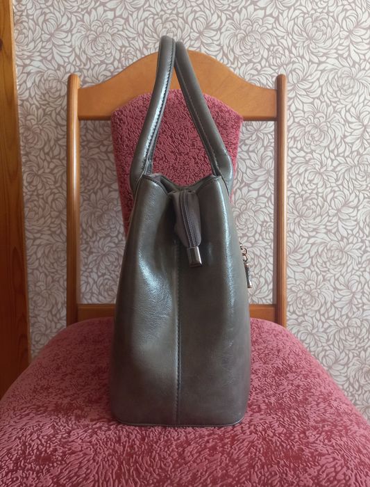 Продам сумку женскую