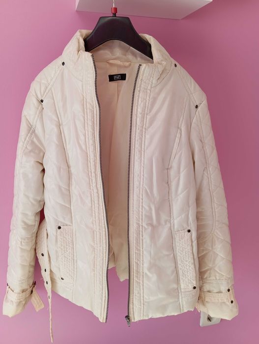 Дамско бяло яке, размер М