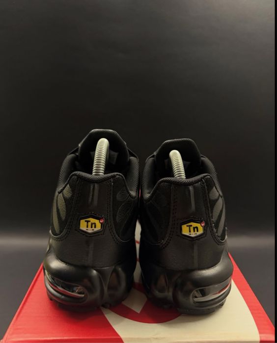 Nike Air Max Plus Triple Black “Leather” - 42,43,44,45