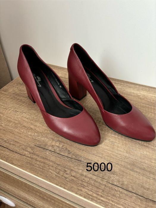 Босоножки, туфли  размер 39