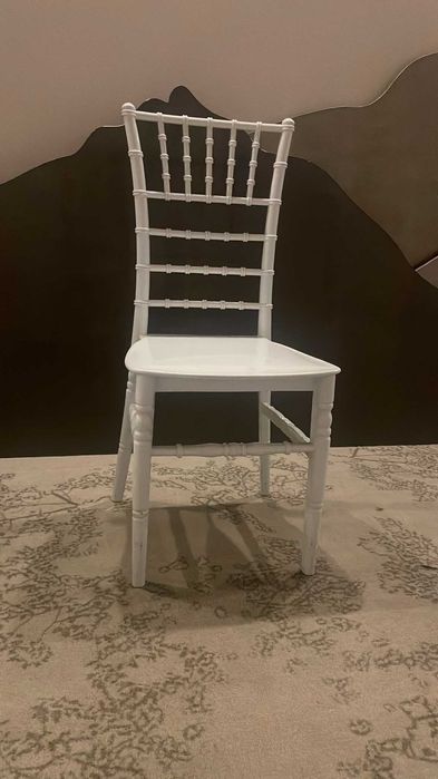 Vanzari de diverse in special scaune chiavari