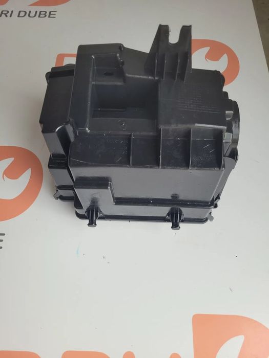 Carcasa tablou siguranta pentru Renault Trafic / Opel Vivaro / Nissan